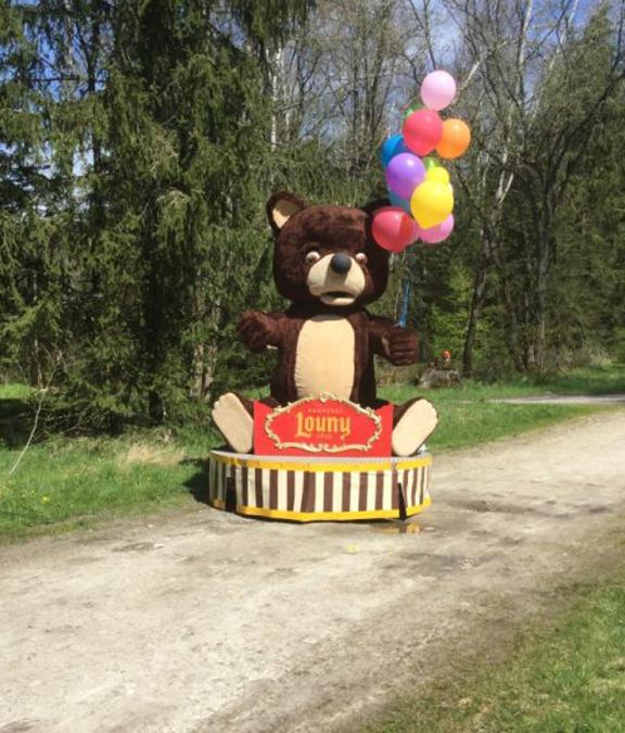 Bär, Luftballonstand