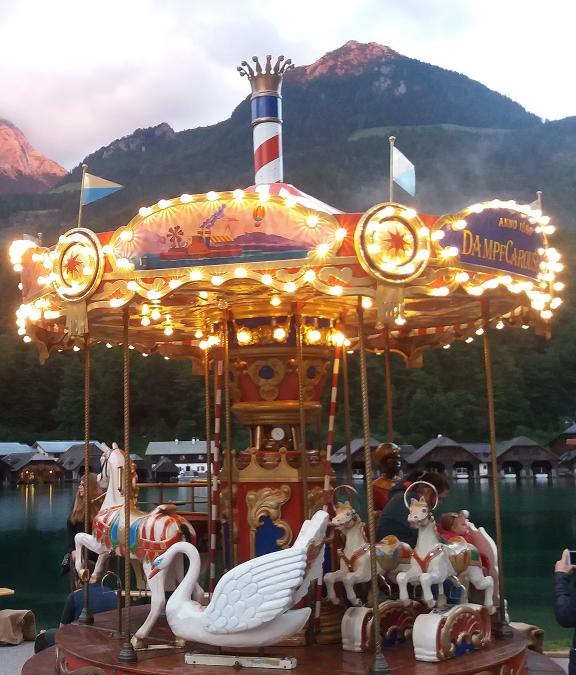 Dampf-Pracht-Caroussell